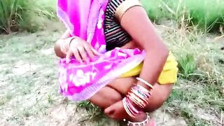 Mukhiya ji fucks sister-in-law in the field