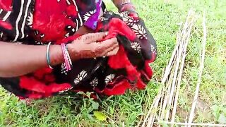 sexy woman sex in the field