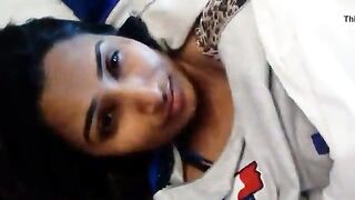 Sexy girl fingering her pussy - hot video