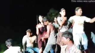After seeing the pussy there was a naked dance - hot video