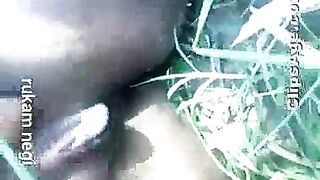 Sexy neighbor Bhauji's hairy pussy fucking video